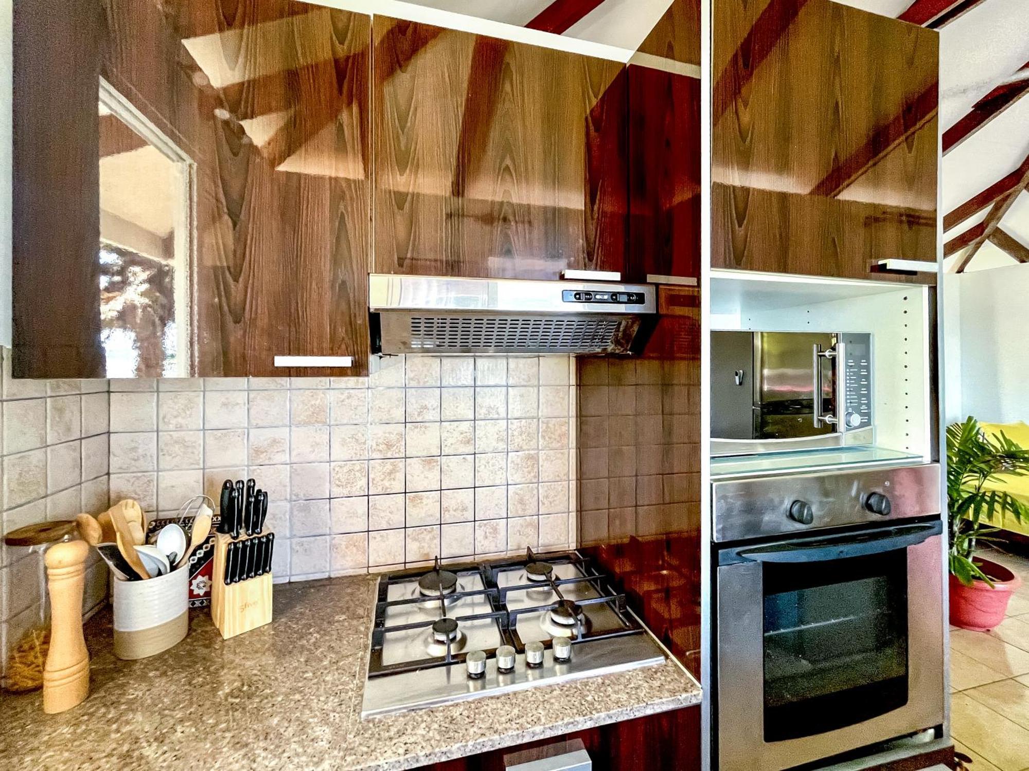 O'Coco Bungalow- Breathtaking Waterfront Views, Endless Memories Paea Eksteriør bilde